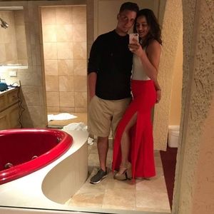 Meet your Posher, Flora